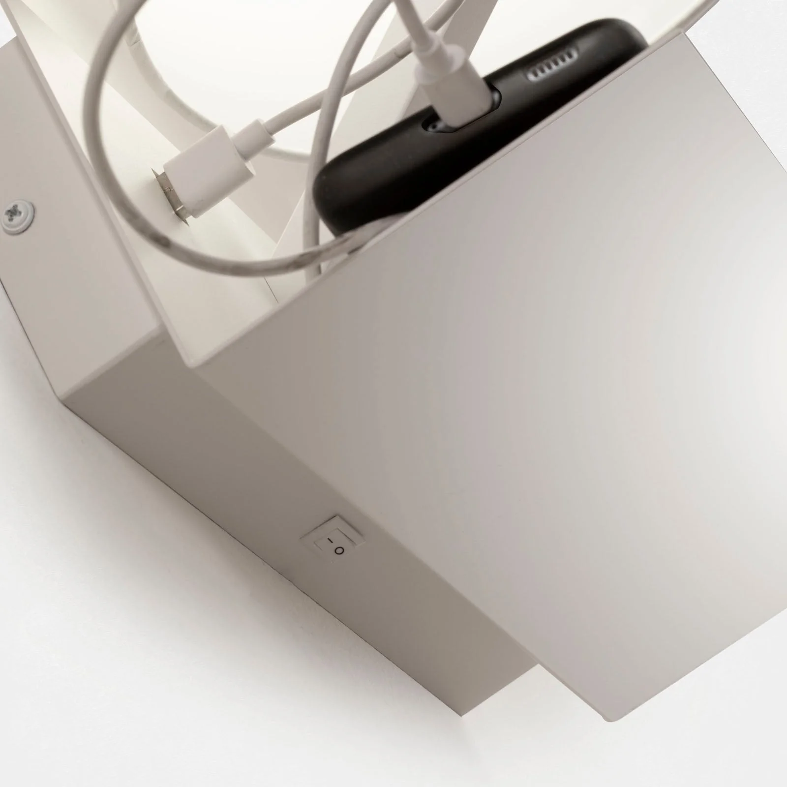 Applique con usb KAARO - Image 5