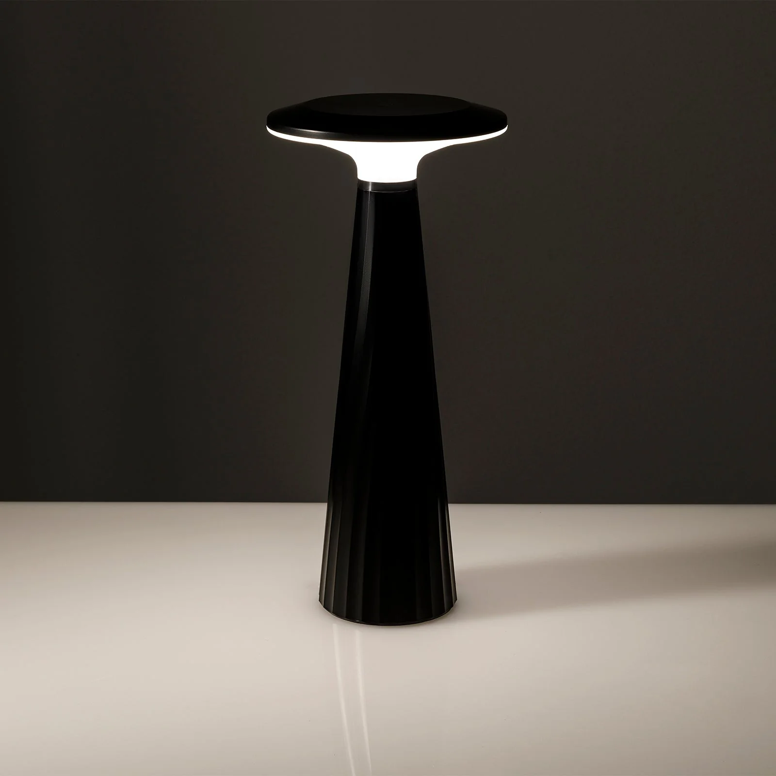 Lampada led da tavolo CANNES - Image 2