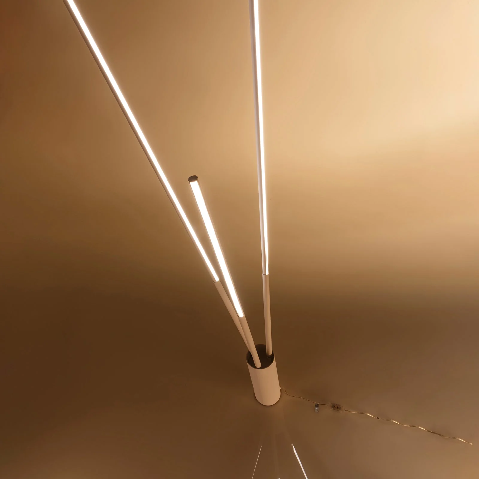 Lampada led da terra MELK - Image 4